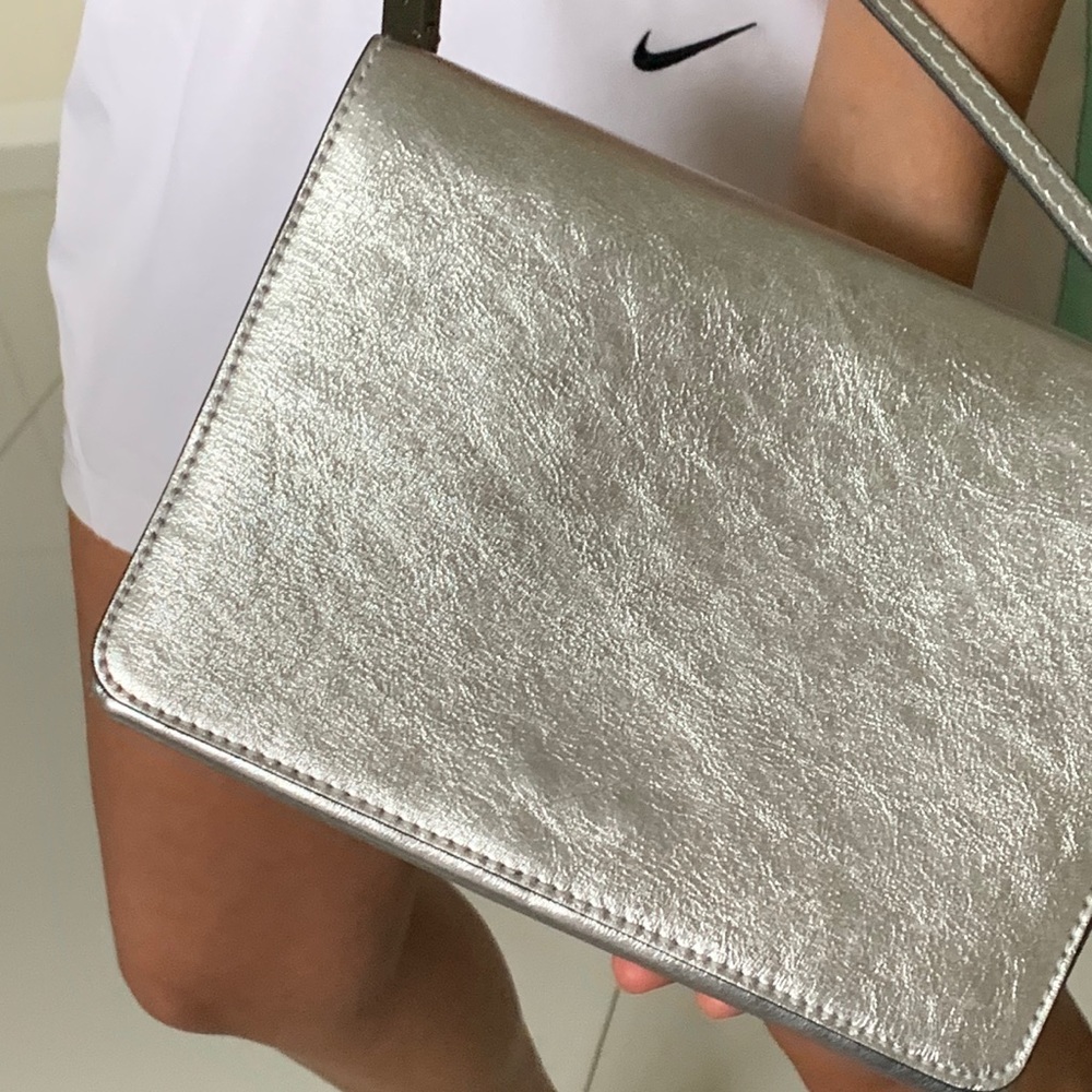 Silver handbag - Picture 2 of 3